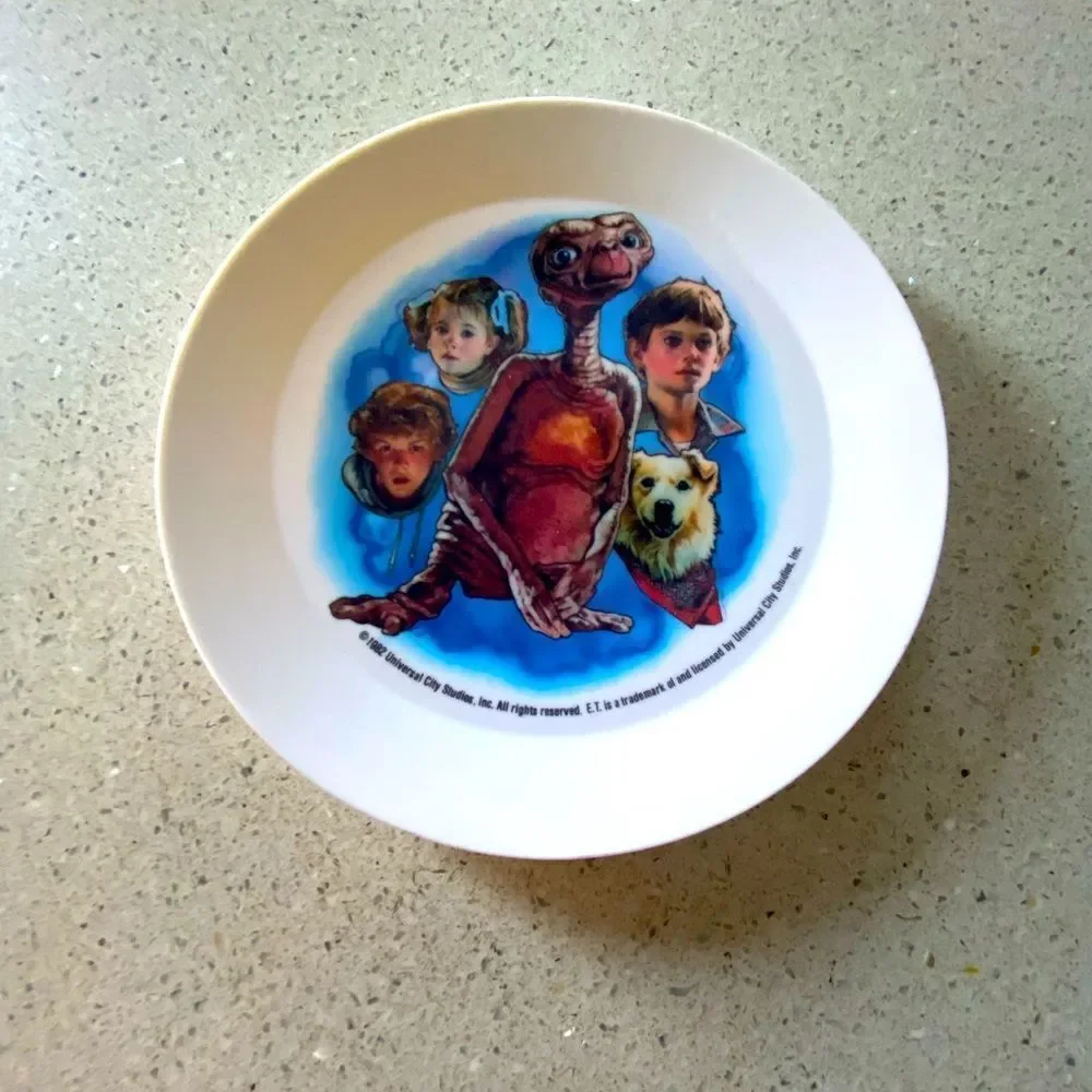 1982 Universal Studios, ET plate